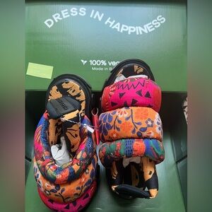 FARM Rio Brazil Scarf Prints Chunky Lug Shoes Puffy Sandals NWT 39 8 HOST PICK